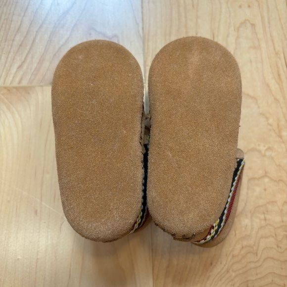 NEW Minnetonka Moccasins with Embroidered Detailing Leather Suede Braided Bootie - Picture 11 of 14